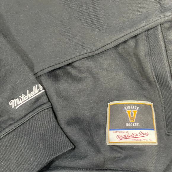 Philadelphia Flyers Mitchell & Ness NHL Oversweep Crewneck - Picture 5 of 5